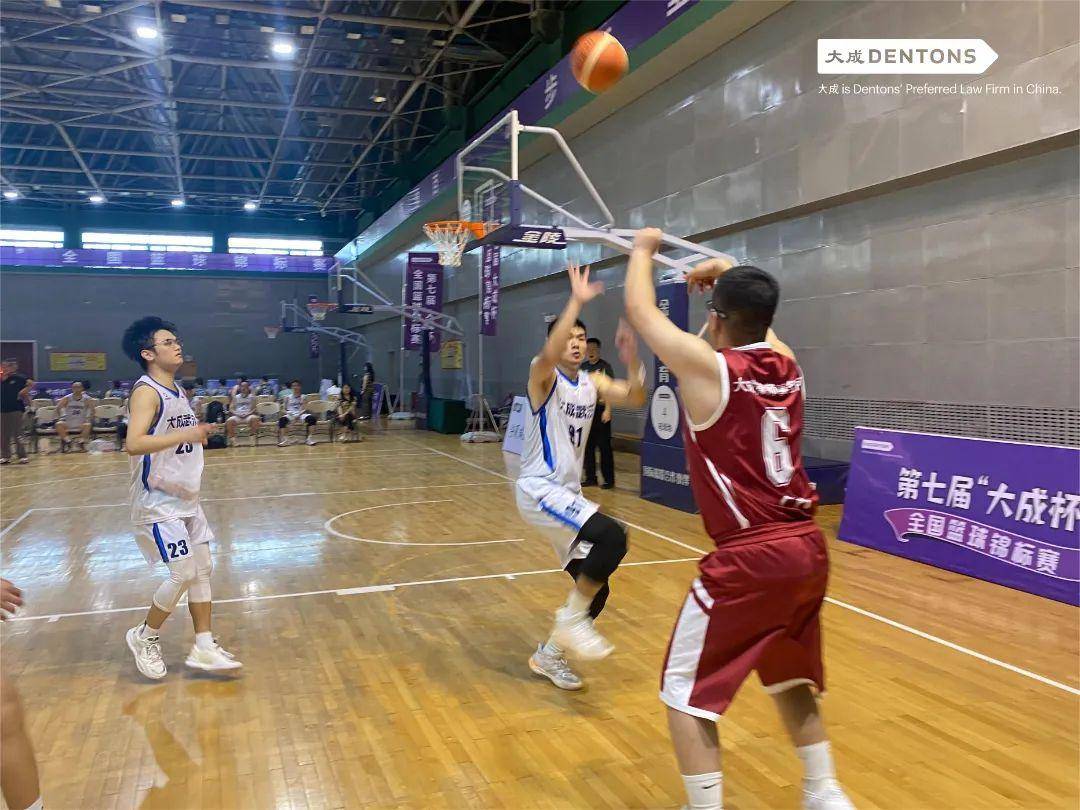银川篮球队在近期比赛中取得胜利